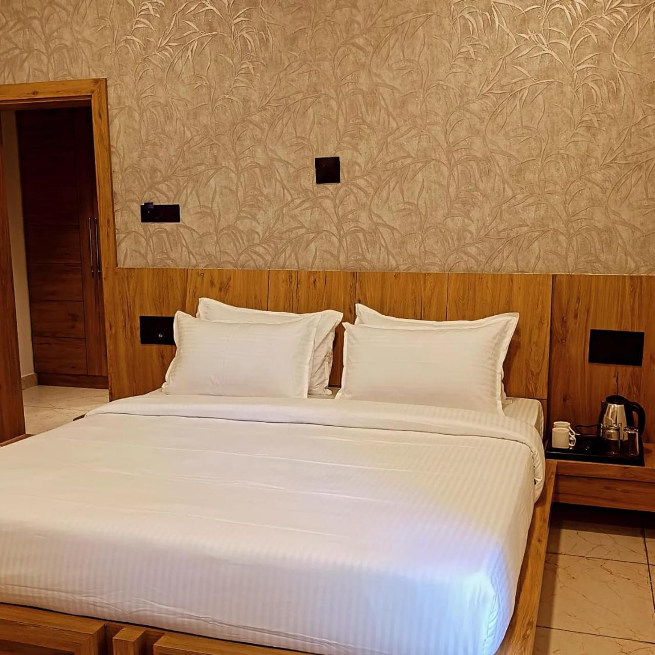 Le Casa Lion Resort A Premium Resort In Sasan Gir Dış mekan fotoğraf